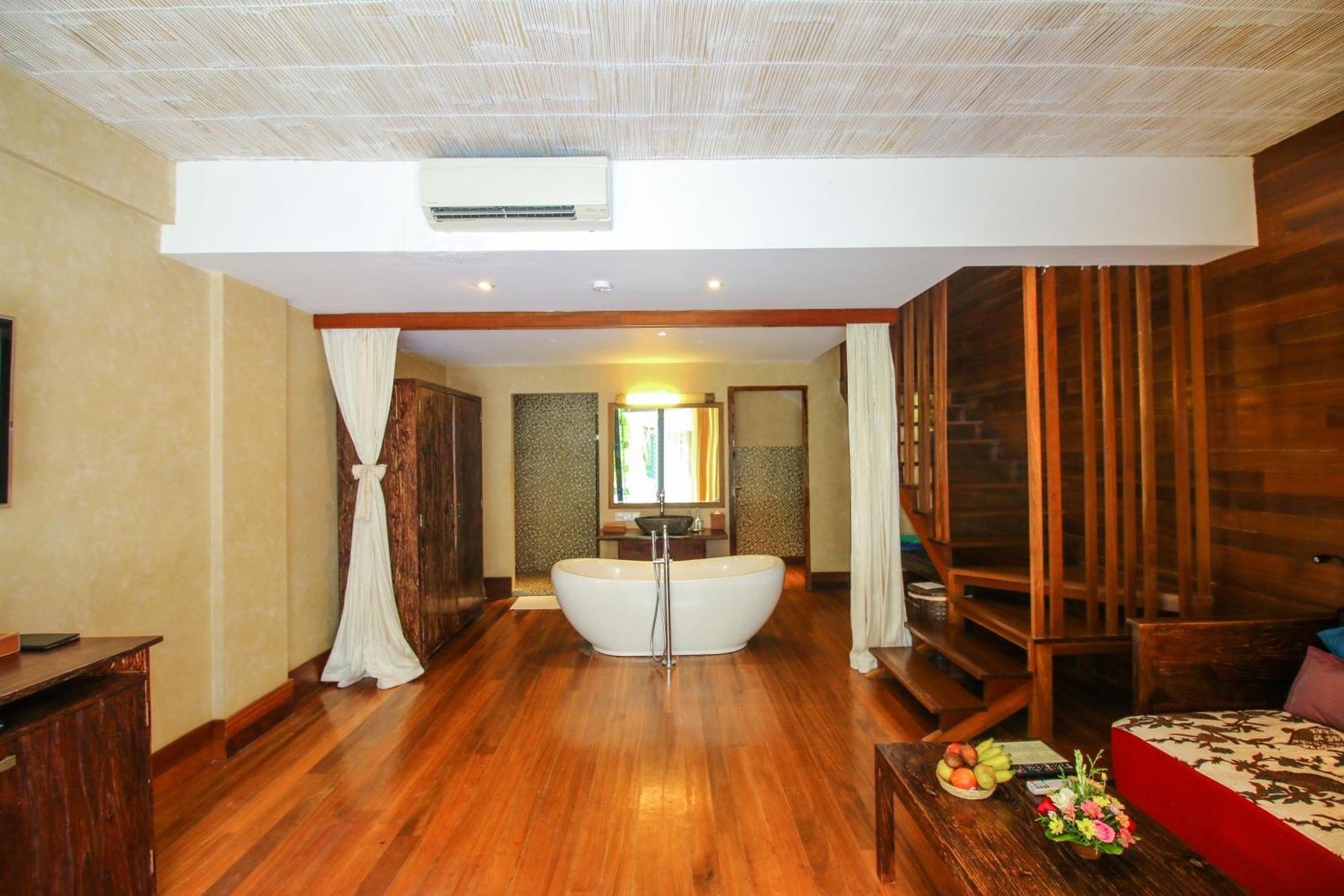 Kupu Kupu Jimbaran Beach Hotel & Spa By L'Occitane Exterior foto